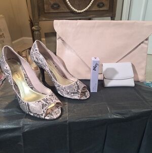 💕BUNDLE💕 Kelly & Katie Pink Heels, envelope Clutch, Wallet & Eye Shadow Stick